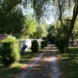  camping laruns geteuEmplacements ombragés